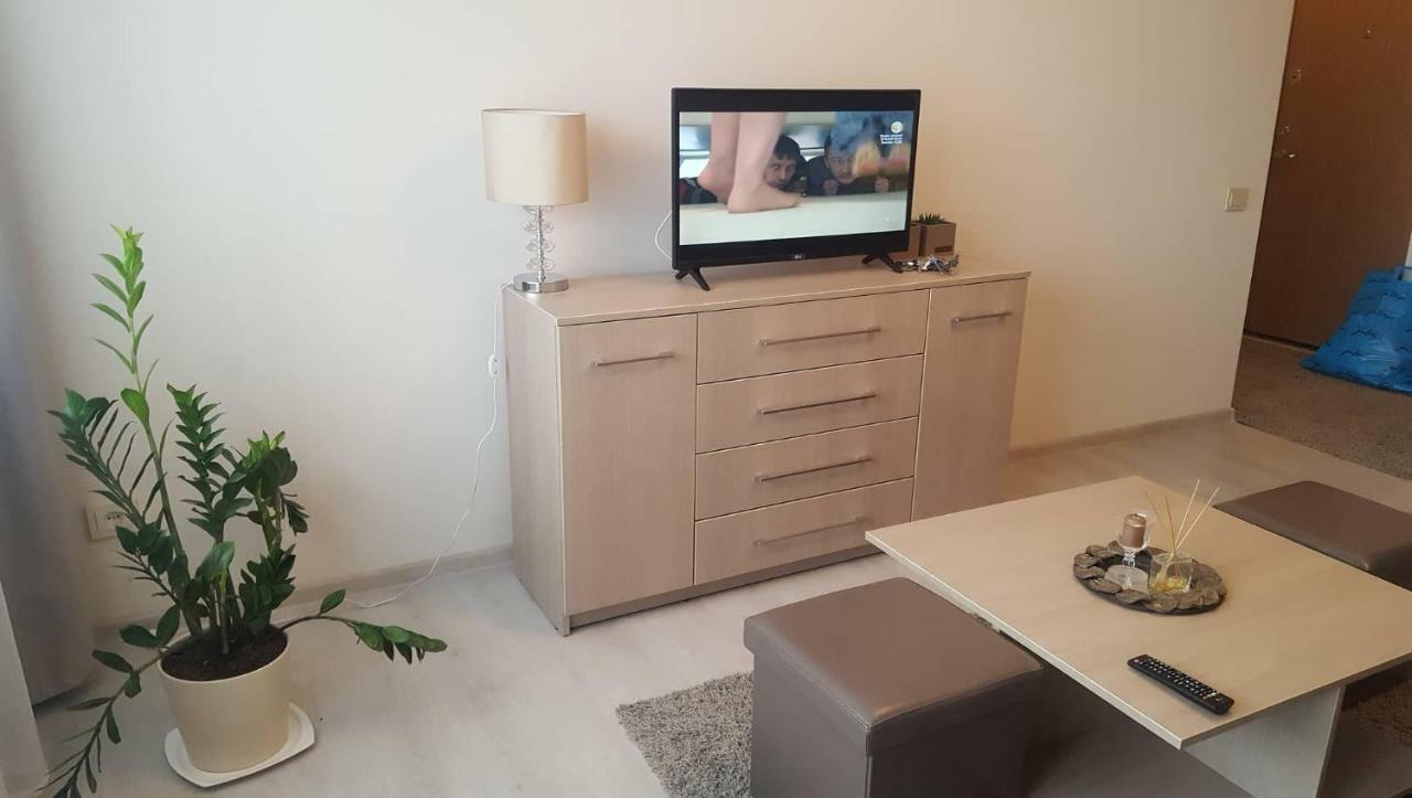 Lieporiu Apartamentai Šiauliai Eksteriør billede